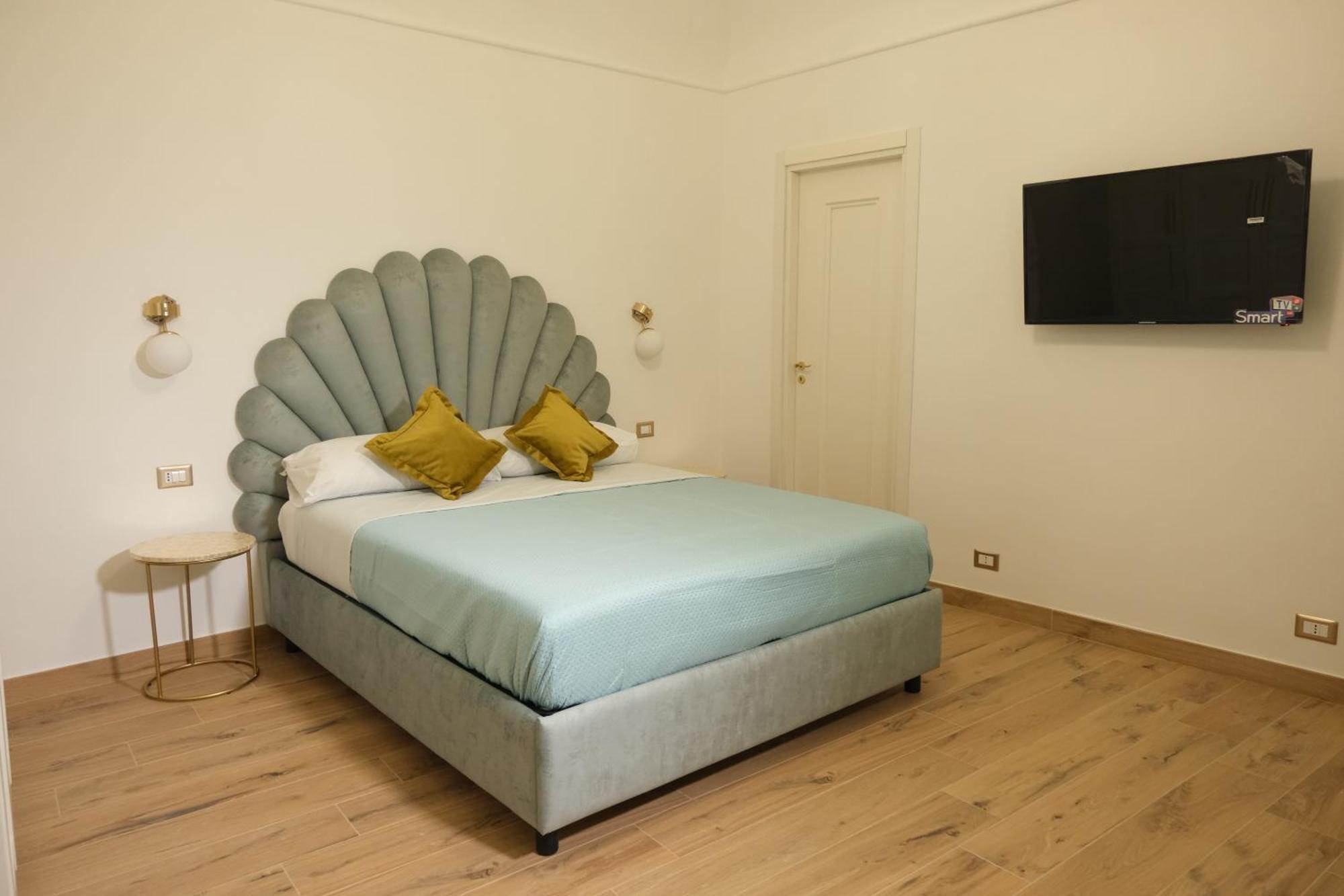 Relais Cristallini Naples